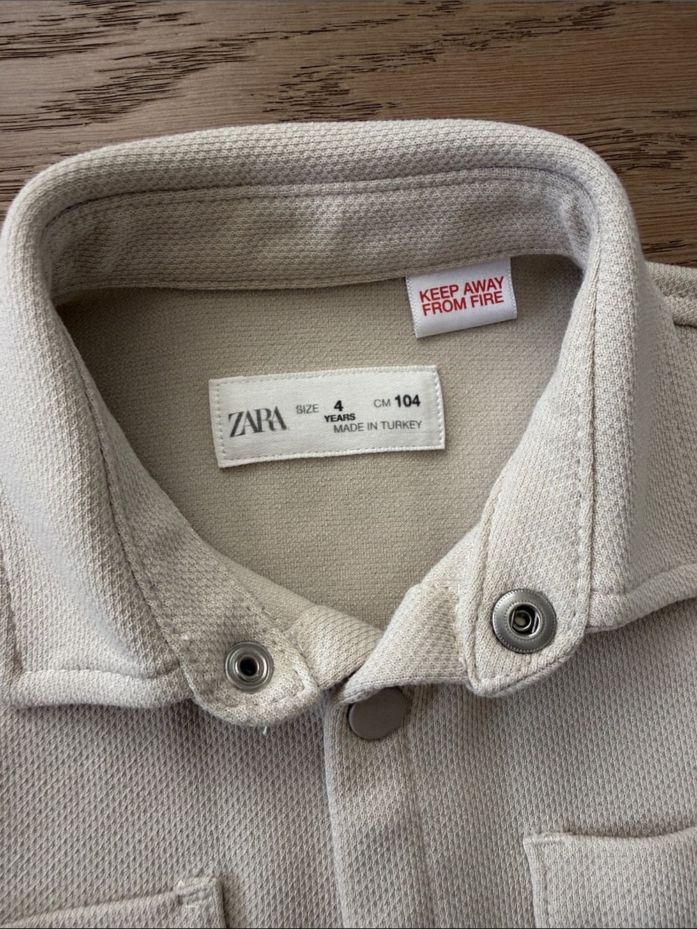 Zara Kids Cream Short-Sleeve Button-Down Shirt & Shorts Set size 4 - Picture 2 of 4